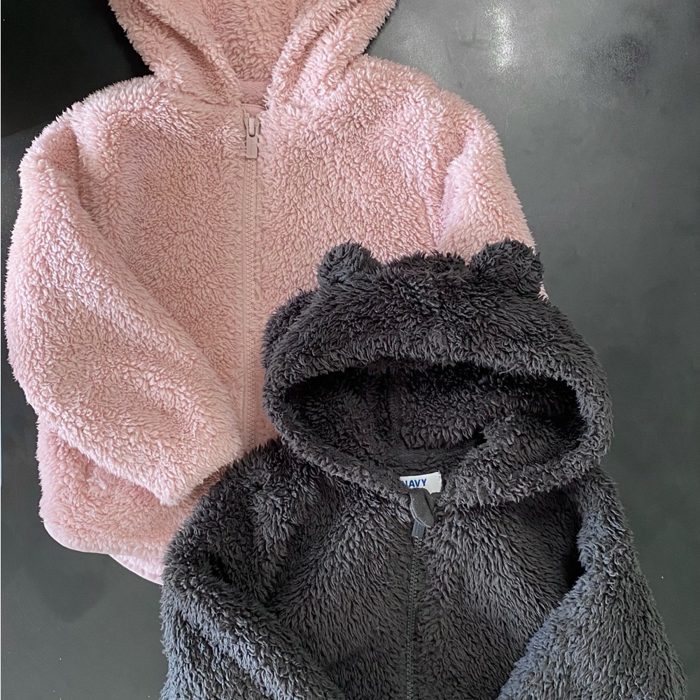 Old Navy Pink and Gray Bear Fleece Kids Zip-up Hoodies | size 3T